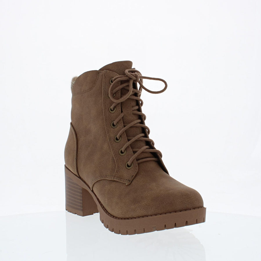 Sweater Lined Lug Sole Bootie (TAUPE)