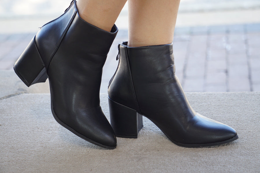 Chunky Heel Pointed Ankle Bootie (BLACK)