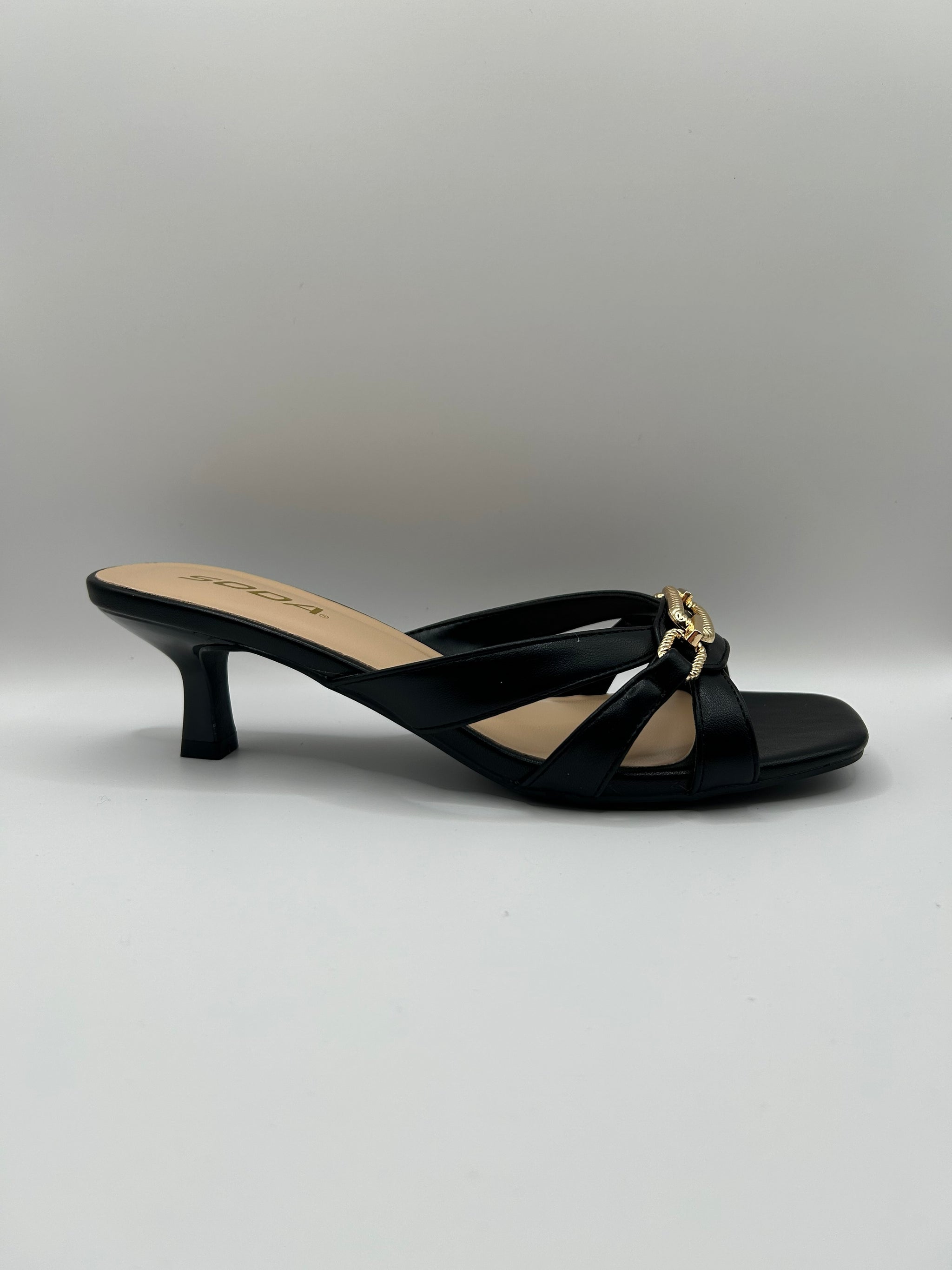 Link Accent Strappy Slip-On Kitten Heel (BLACK)