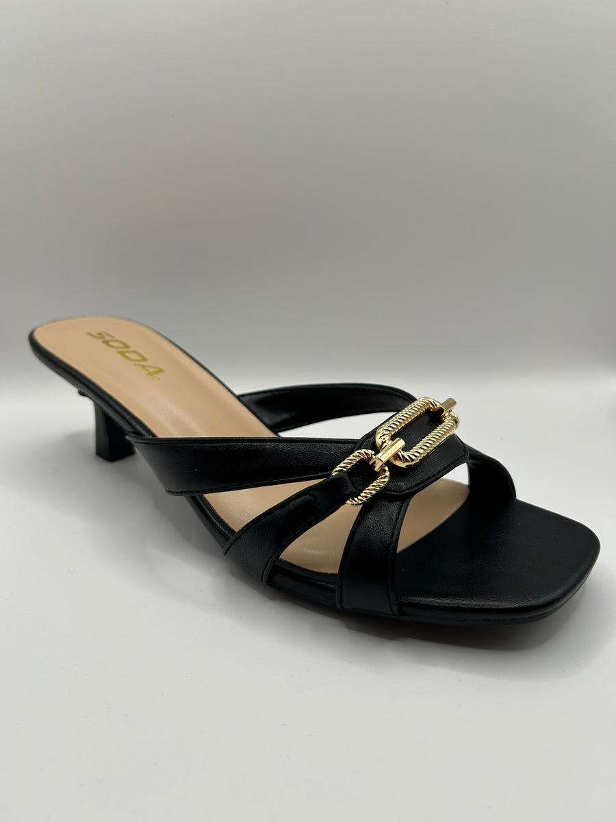 Link Accent Strappy Slip-On Kitten Heel (BLACK)