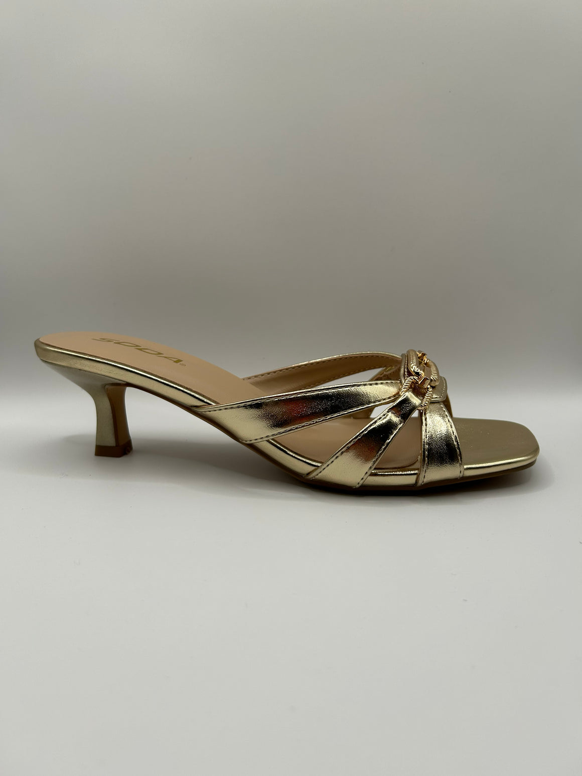 Link Accent Strappy Slip-On Kitten Heel (GOLD)