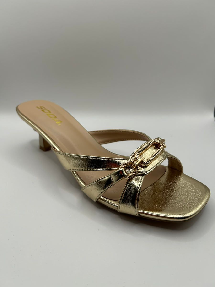 Link Accent Strappy Slip-On Kitten Heel (GOLD)