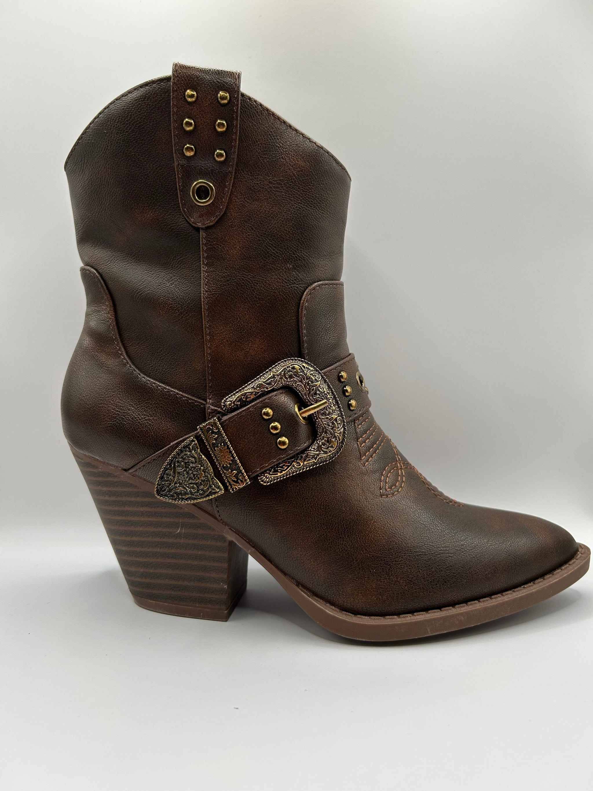 Western Buckle Ankle Cowboy Boot (BROWN)