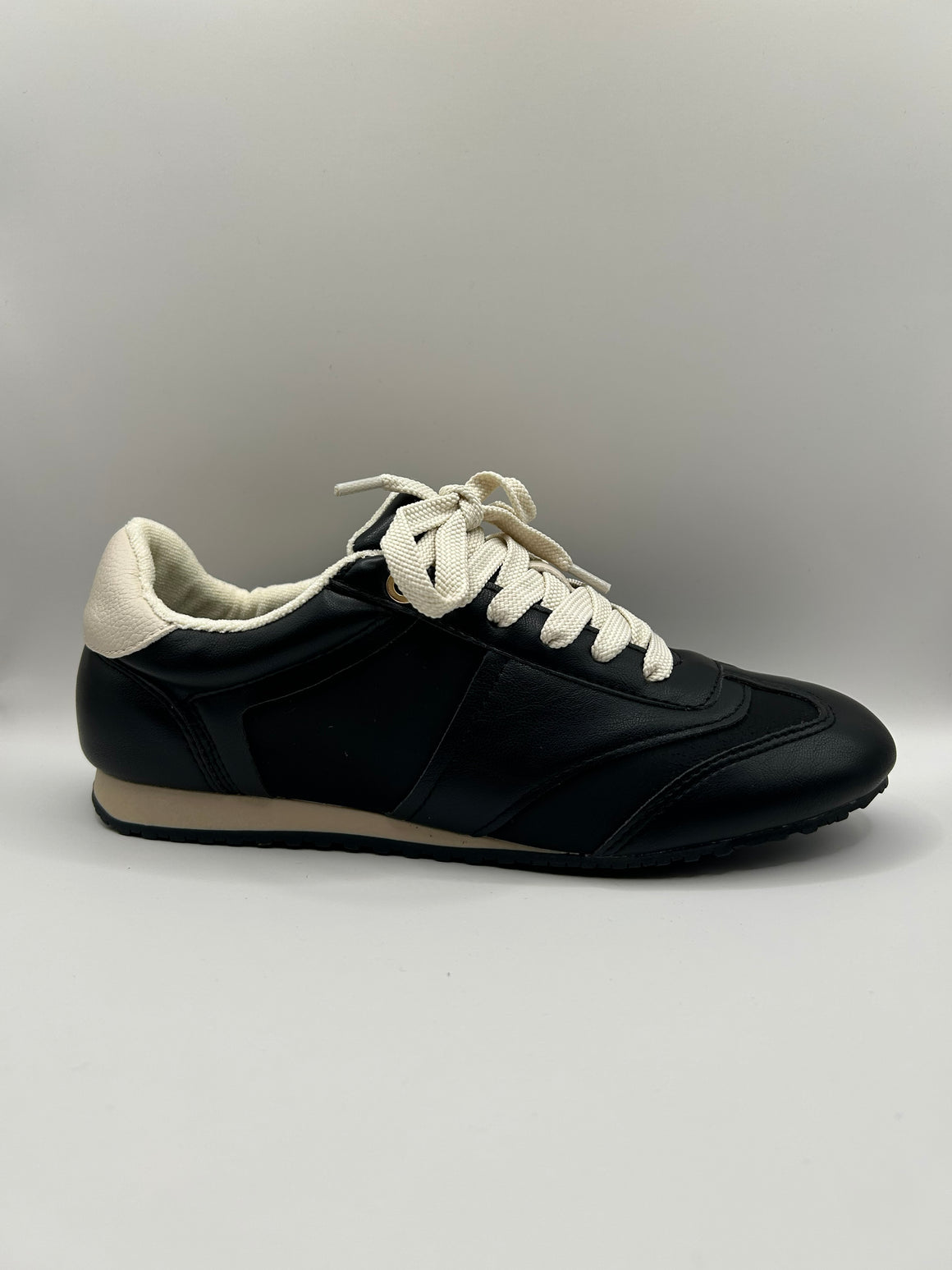 Slim Retro Sneaker (BLACK)