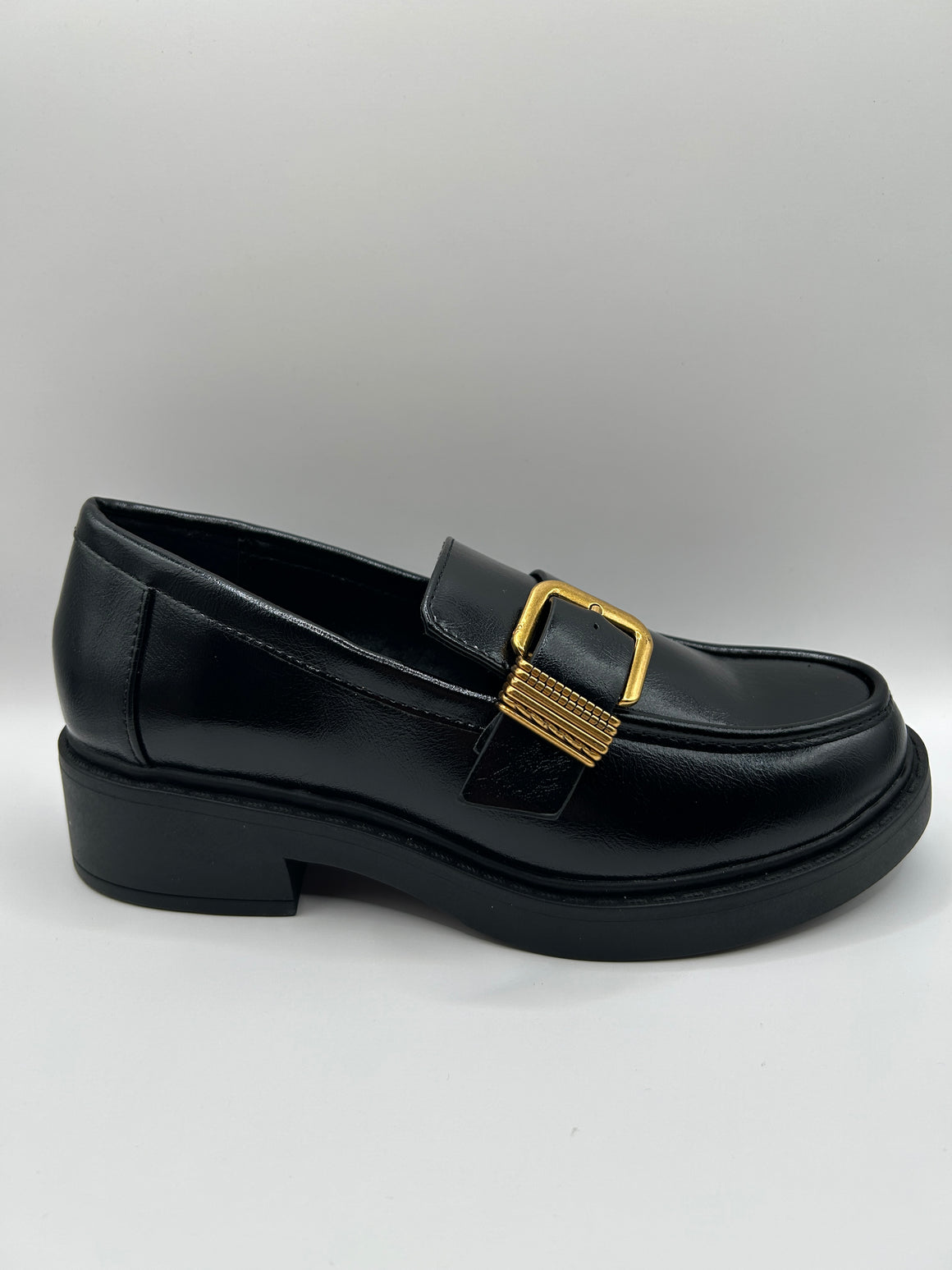 Buckle Accent Dress Loafer (BLACK)