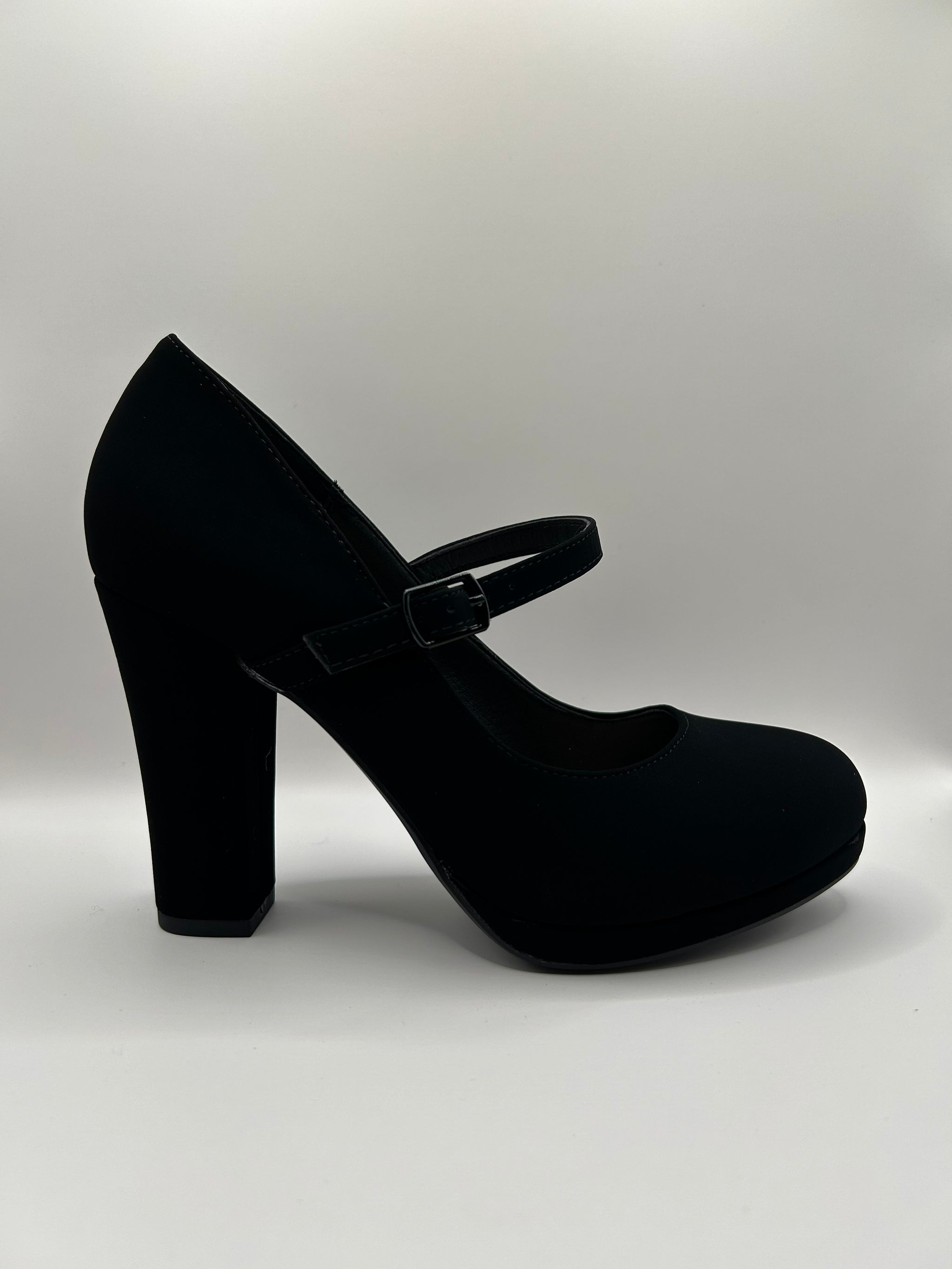 Classic Mary Jane Platform Pump (BLACK)