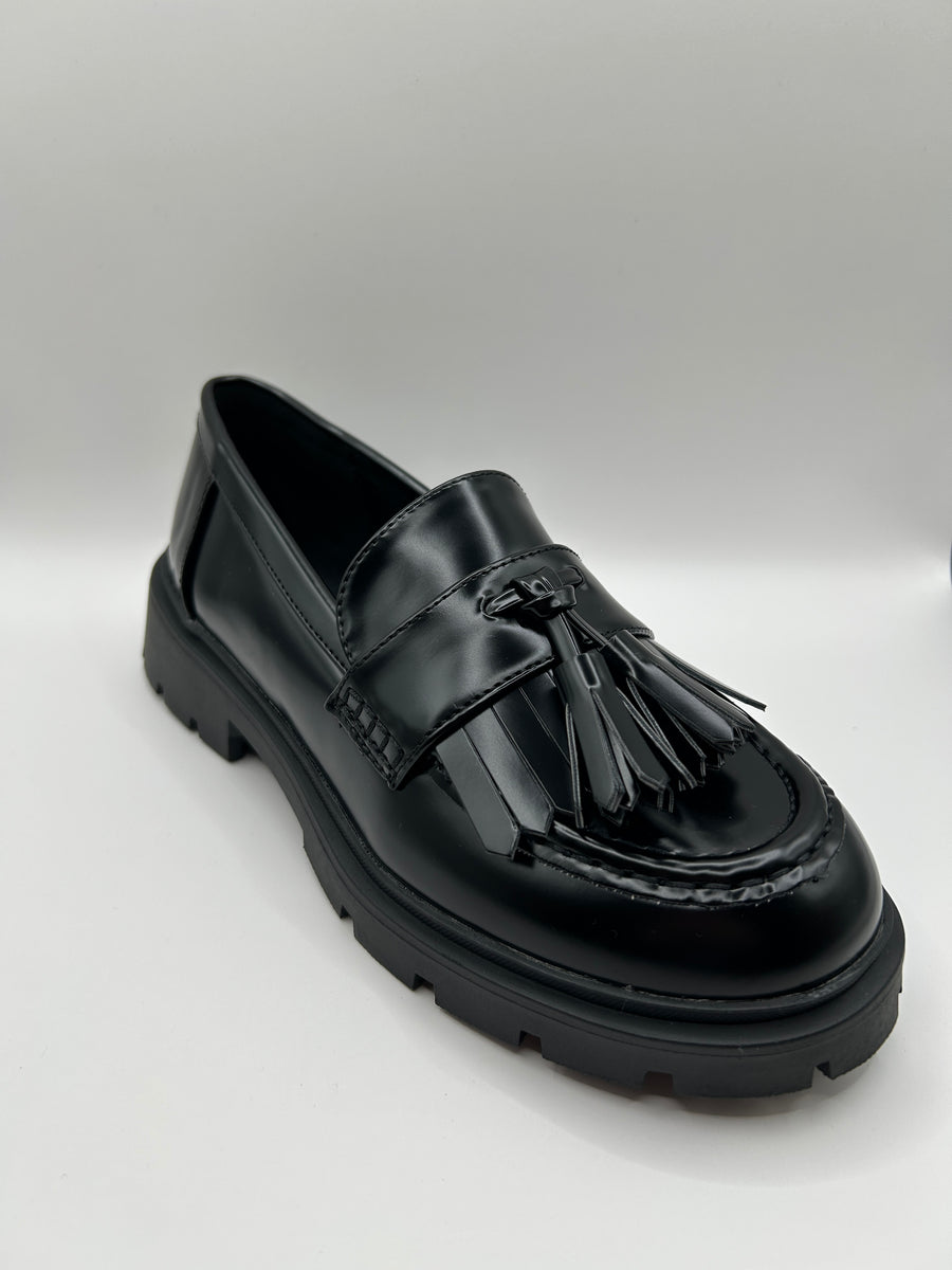 Classic Tassel Platform Loafer (BLACK)