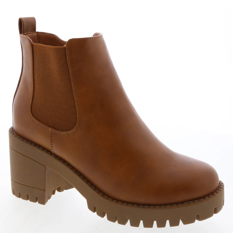 Elastic Lug Sole Chelsea Bootie (TAN)