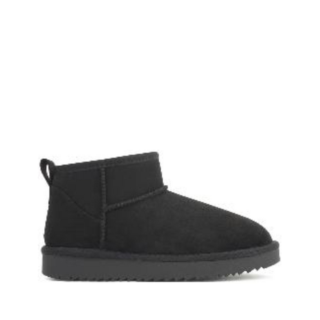Sherpa Slip-On Ankle Snow Boot (BLACK)