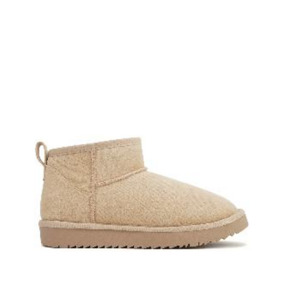Sherpa Slip-On Ankle Snow Boot (OAT)