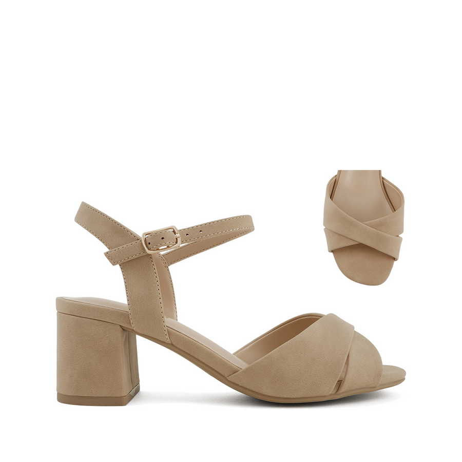 Buckled Block Heel Wide Fit Dress Shoe (NUDE)