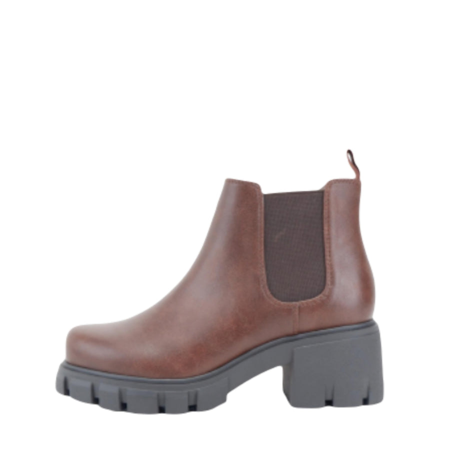 Elastic Slip-On Lug Sole Bootie (BROWN)