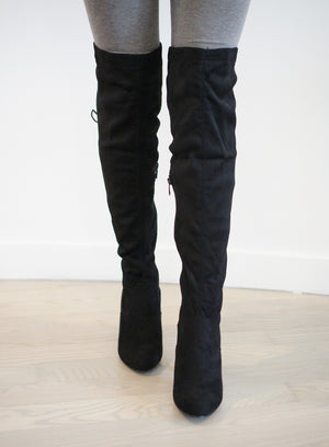 Back Lace Up Knee High Boot (BLACK)